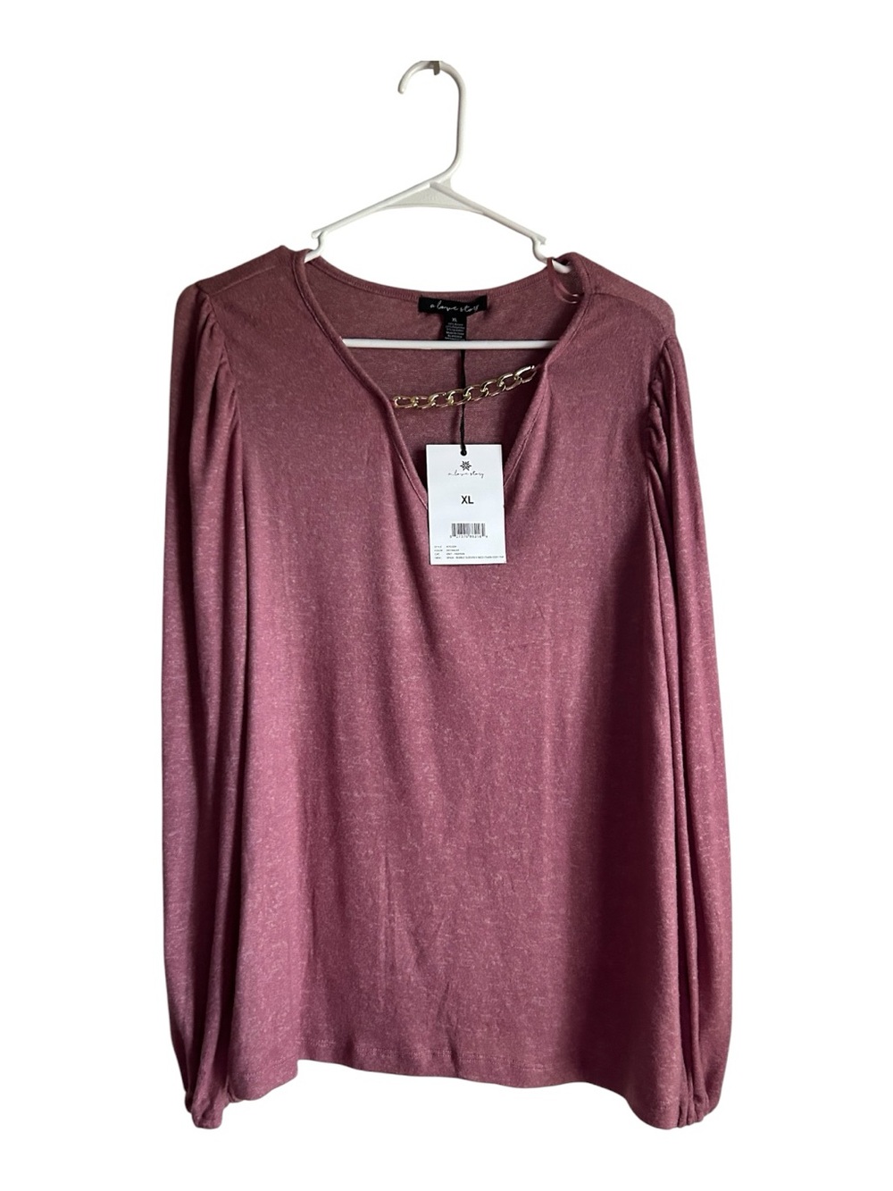 A Love Story Women's Size XL Long Sleeve V-Neck Top with Chain Detail